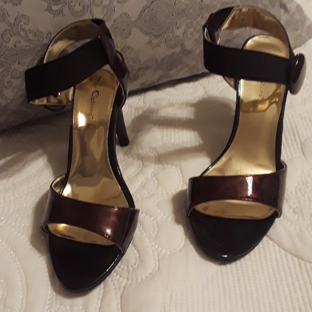 Nue Options Heel sandals with ankle strap